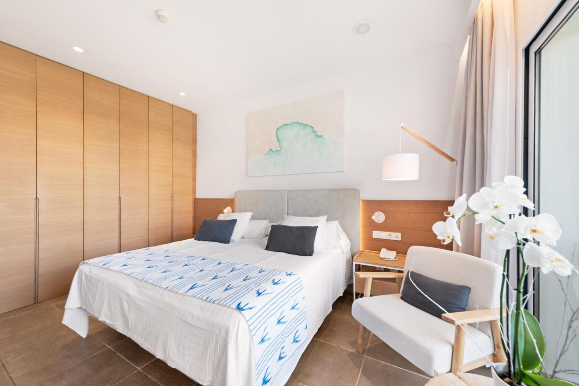 Twin Room Sea View,1112019312:JPEG