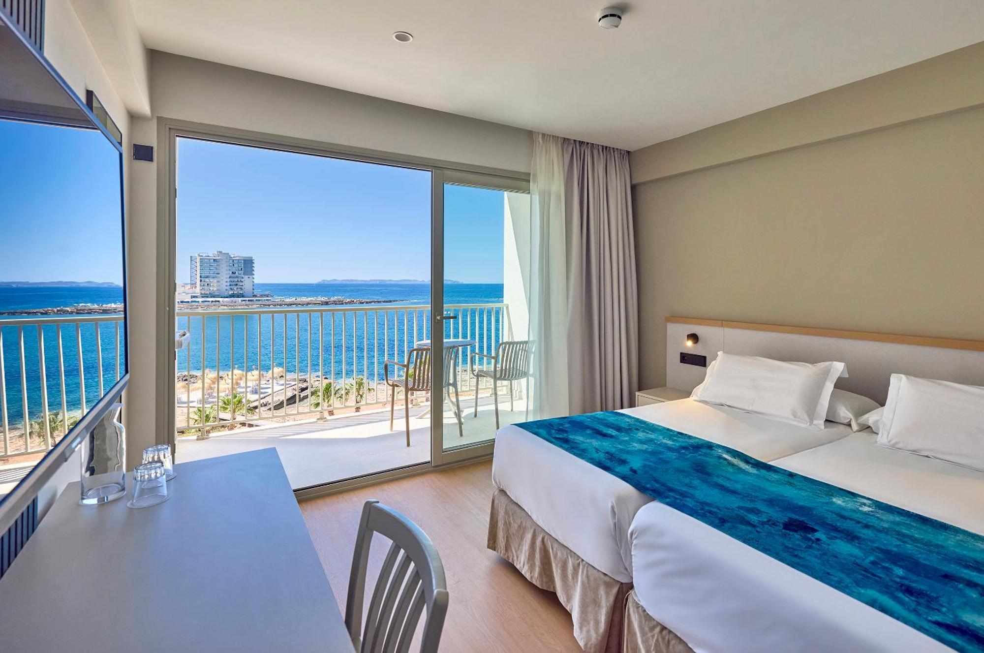 Twin Room Sea View